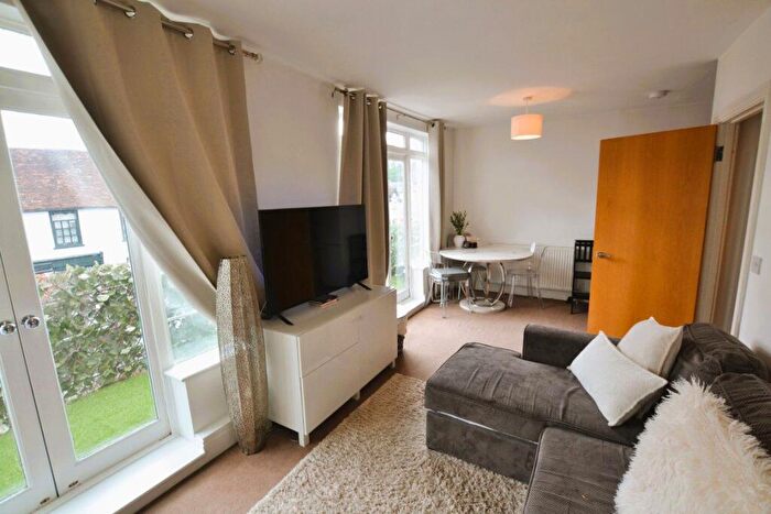 2 Bedroom Apartment To Rent In Amwell End, Ware, Hertfordshire, SG12