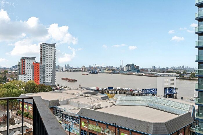 2 Bedroom Flat For Sale In Woolwich High Street, London, SE18