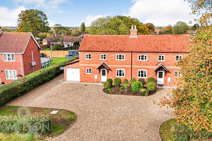 3 Bedroom Semi Detached House To Rent In High Green, Great Moulton, Norwich, NR15