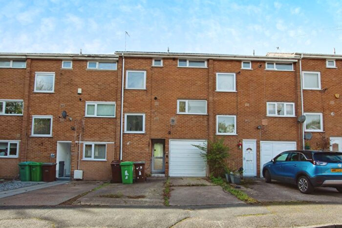 3 Bedroom Property For Sale In Parkwood Court, Nottingham, NG6
