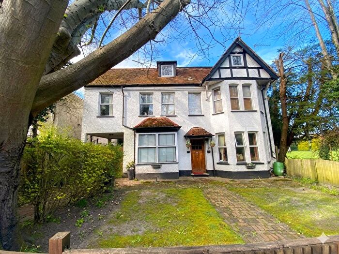 2 Bedroom Flat For Sale In Southwell Park Road, Camberley, GU15