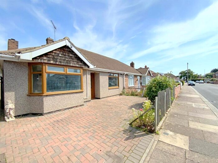 2 Bedroom Bungalow For Sale In Malvern Avenue, Grimsby, DN33