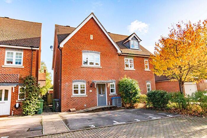 3 Bedroom Semi-Detached House For Sale In Grove, Wantage, OX12