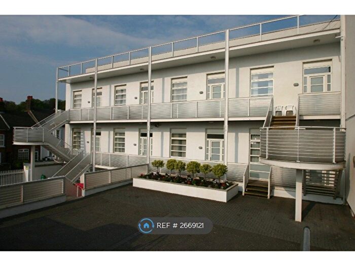 3 Bedroom Flat To Rent In Frederick Street, Luton, LU2
