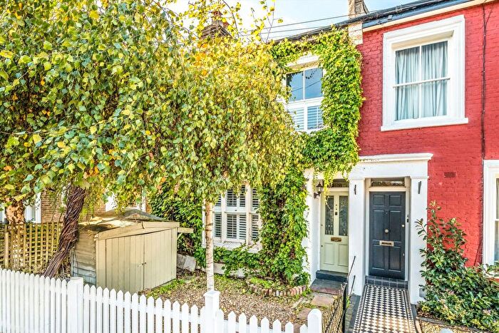 3 Bedroom Terraced House To Rent In Grosvenor Road, Twickenham, TW1