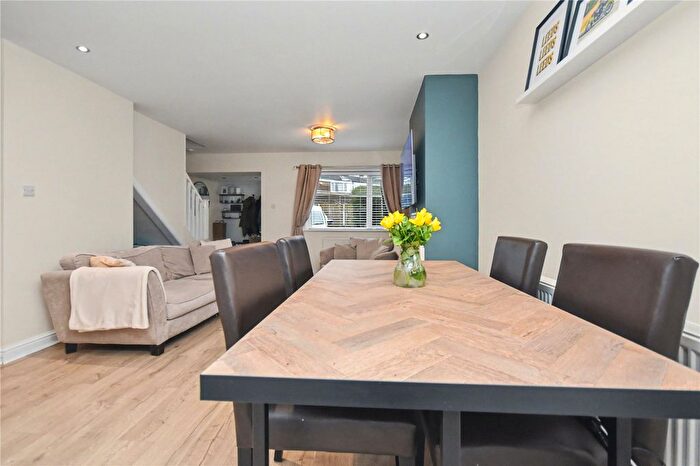 3 Bedroom Semi Detached House For Sale In Cotswold Drive, Garforth, Leeds, West Yorkshire, LS25