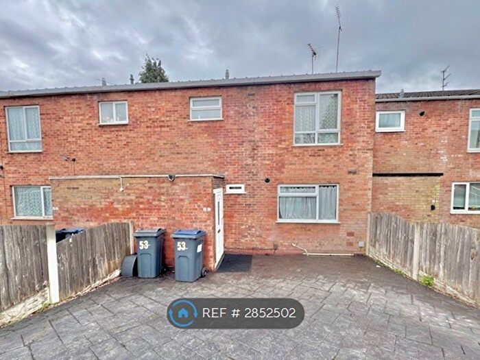 3 Bedroom Terraced House To Rent In Cadnam Close, Birmingham, B17