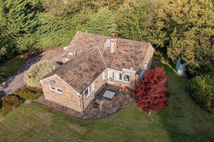 2 Bedroom Bungalow For Sale In Hall Ing Lane, Honley, HD9