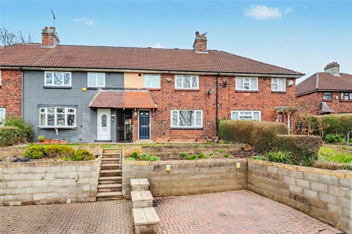 3 Bedroom Terraced House For Sale In Potternewton Lane, Leeds, LS7