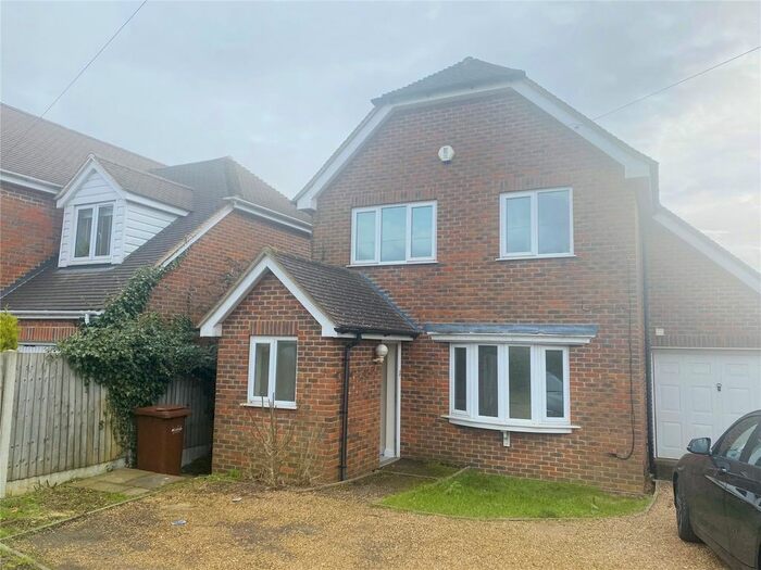 3 Bedroom Detached House To Rent In Frindsbury Hill, Rochester, Kent ME2