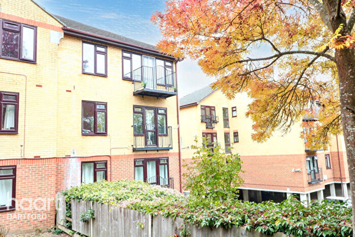 1 Bedroom Apartment To Rent In London Road, Greenhithe, DA9
