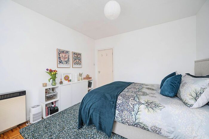 1 Bedroom Flat To Rent In Wilmot Street, Bethnal Green, London, E2