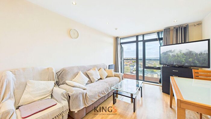 1 Bedroom Flat For Sale In Dunstan Mews, Powell House, EN1