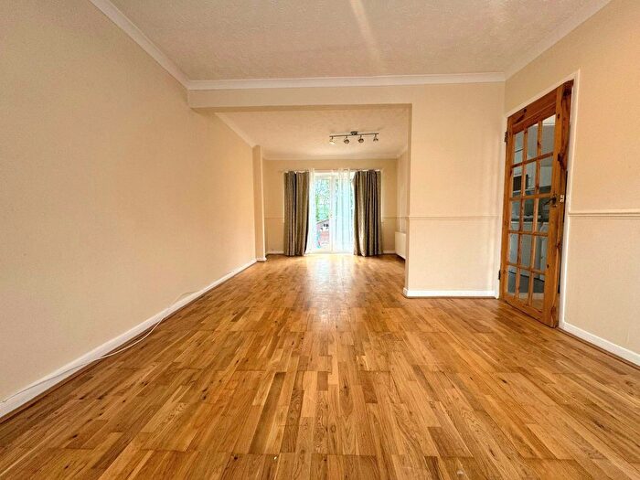 4 Bedroom Terraced House To Rent In Long Elmes, Harrow, HA3