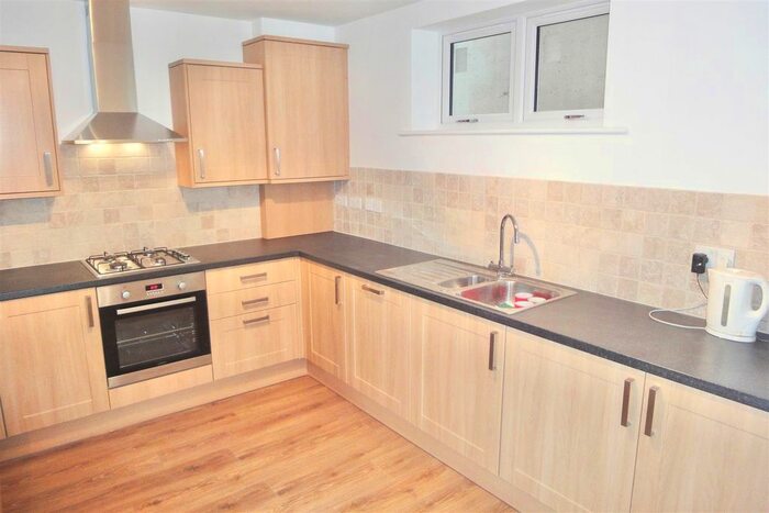 3 Bedroom Detached House To Rent In Dunkerry Road, Bedminster, Bristol, BS3
