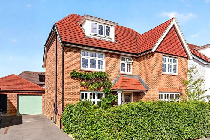 5 Bedroom Detached House For Sale In Galton Way, Warfield, Bracknell, Berkshire, RG42