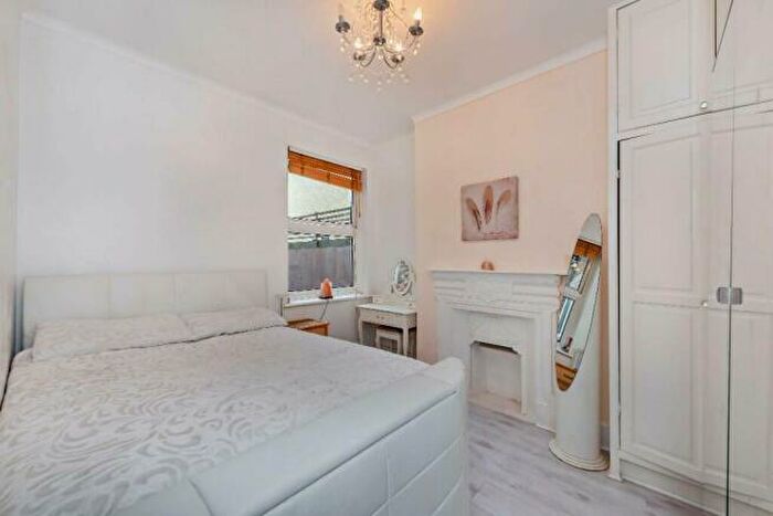 1 Bedroom Flat For Sale In Gloucester Road, Croydon, CR0