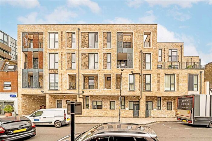 2 Bedroom Flat To Rent In Amelia Street, Elephant & Castle, SE17