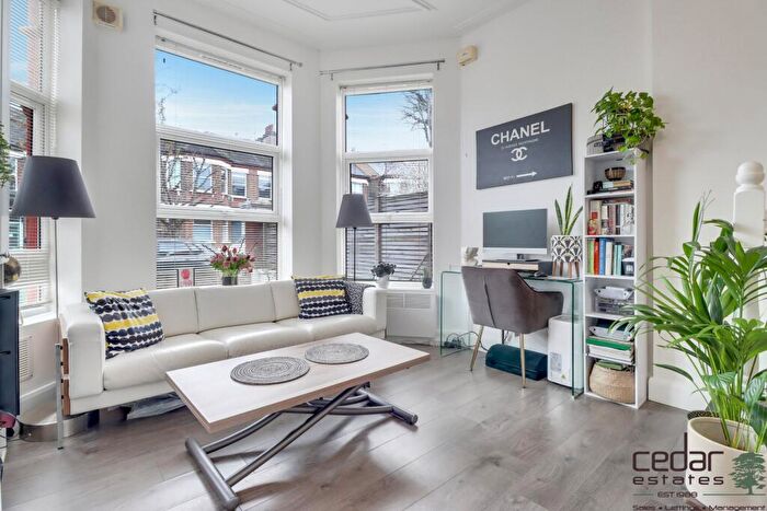 Flat To Rent In Fordwych Road, West Hampstead, NW2