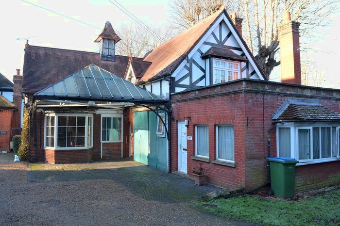 Studio To Rent In Portmore Park Road, Weybridge, KT13