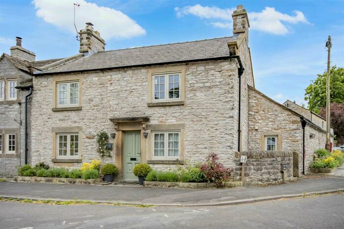 3 Bedroom House For Sale In Foolow, Eyam, Hope Valley, S32