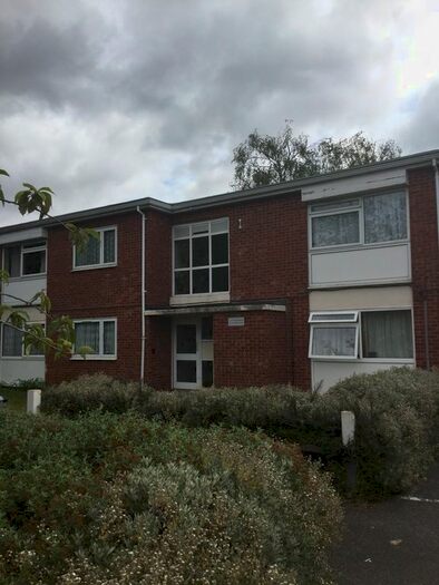 1 Bedroom Flat To Rent In Appleford Road, Southcote, Reading, RG30
