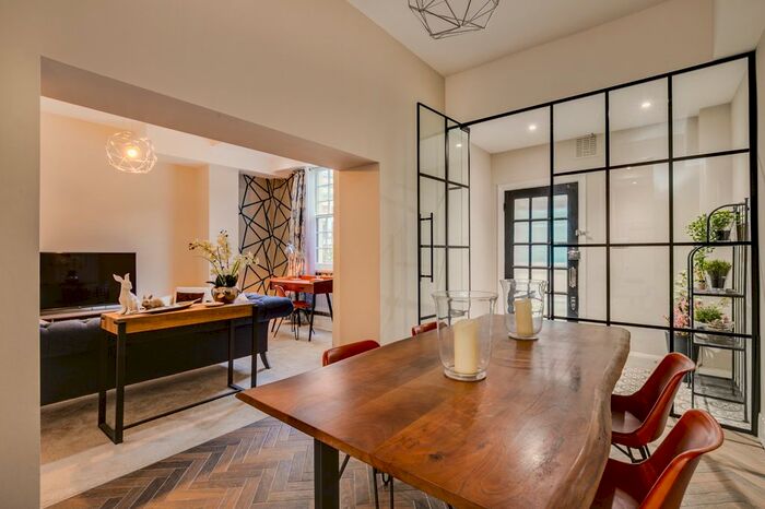 2 Bedroom Flat To Rent In Stanhope Terrace, London, W2