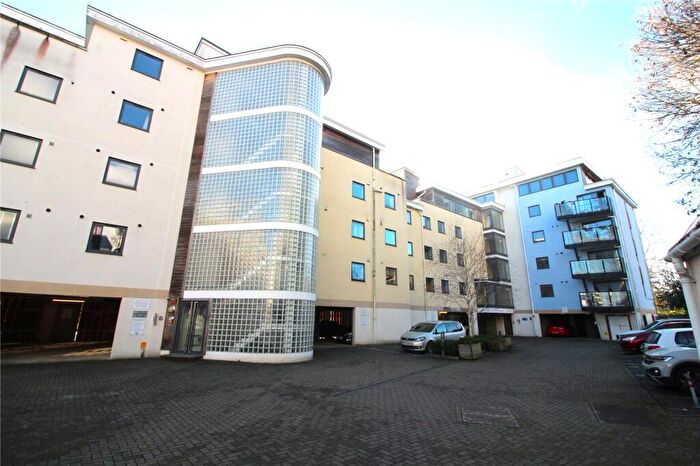 2 Bedroom Flat To Rent In Clifford Way, Maidstone, Kent, ME16