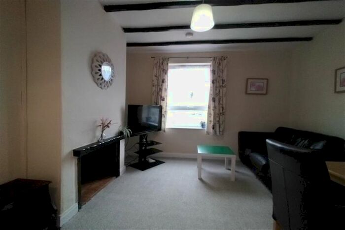 1 Bedroom Flat To Rent In Chilwell Road, Beeston, Nottingham, NG9