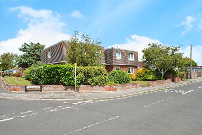 2 Bedroom Flat For Sale In St. Hermans Road, Hayling Island, Hampshire, PO11