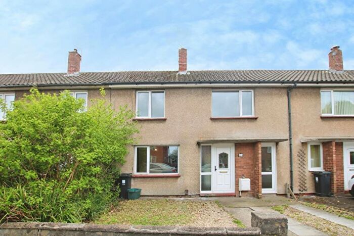 4 Bedroom Terraced House To Rent In Boscombe Crescent- Downend, BS16