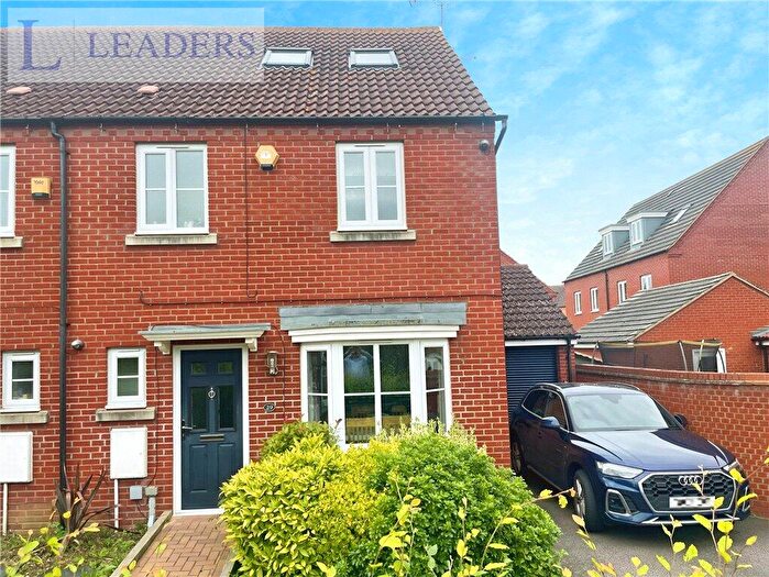 4 Bedroom House For Sale In Laxton Way, Bedford, Bedfordshire, MK41