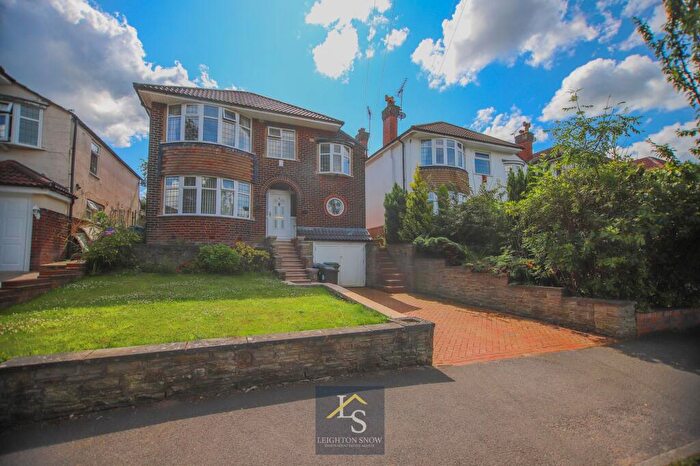 4 Bedroom Detached House For Sale In Headlands Road, Bramhall, SK7