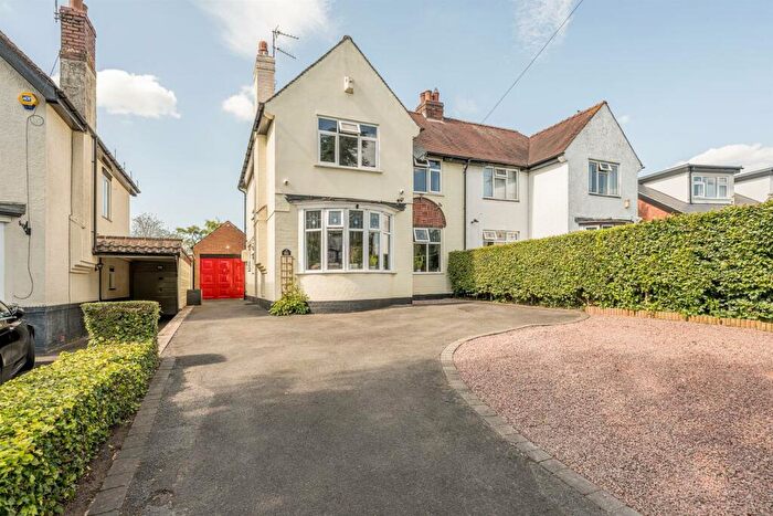 3 Bedroom Semi-Detached House For Sale In Greyhound Lane, Norton, Stourbridge, DY8