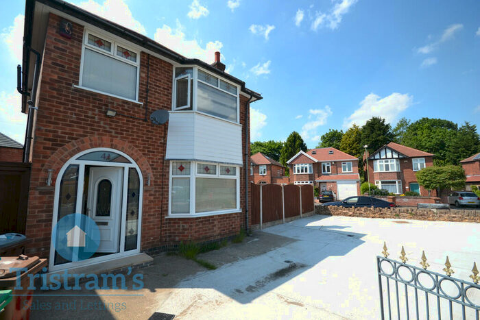 4 Bedroom Detached House To Rent In Brendon Road, Nottingham, NG8