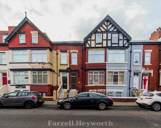 Houses for sale & to rent in FY1 5AW, Chapel Street, Bloomfield Blackpool