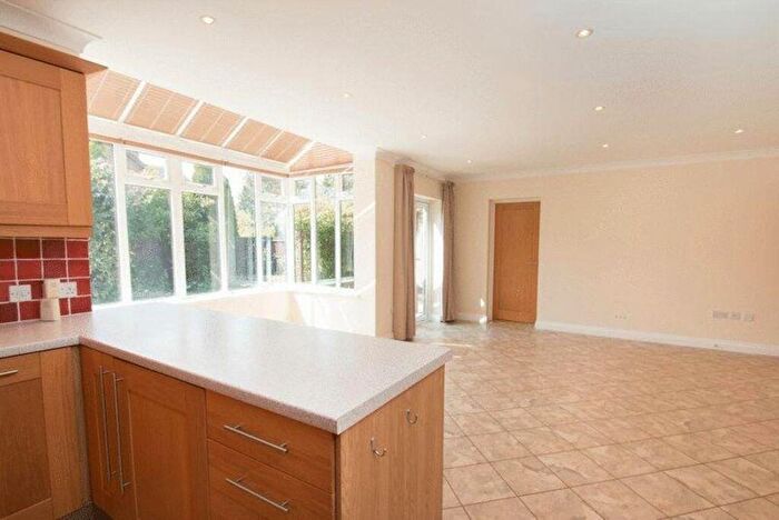 5 Bedroom House To Rent In Willowmead Close, Runcton, PO20
