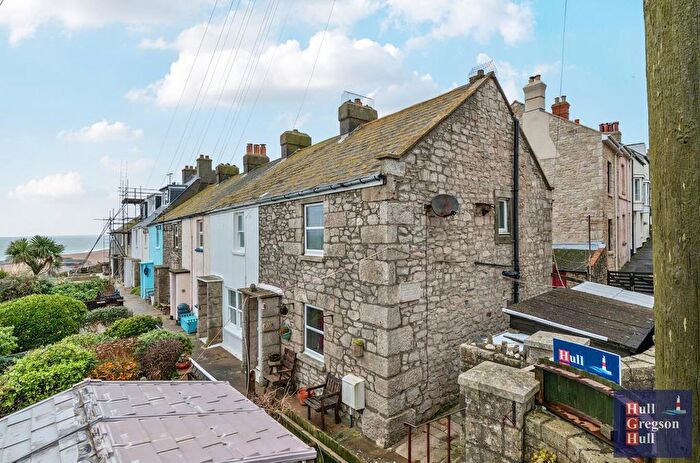 2 Bedroom End Of Terrace House For Sale In Coastguard Cottages, Fortuneswell, Portland, DT5