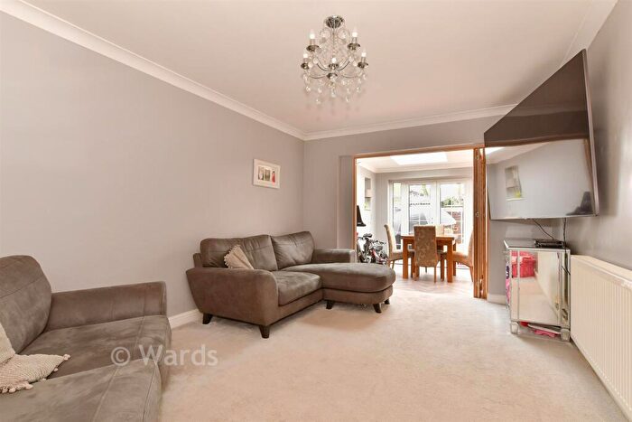 4 Bedroom Semi-Detached Bungalow For Sale In Balmoral Road, Sutton At Hone, Dartford, Kent, DA4