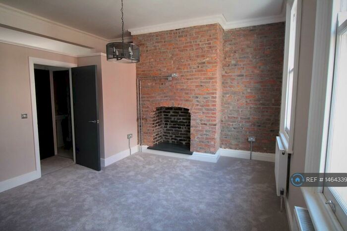 1 Bedroom Flat To Rent In George Street, Hull, HU1