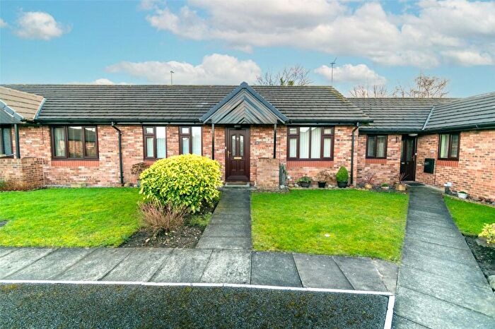 2 Bedroom Bungalow For Sale In Lambourne Grove, CW10