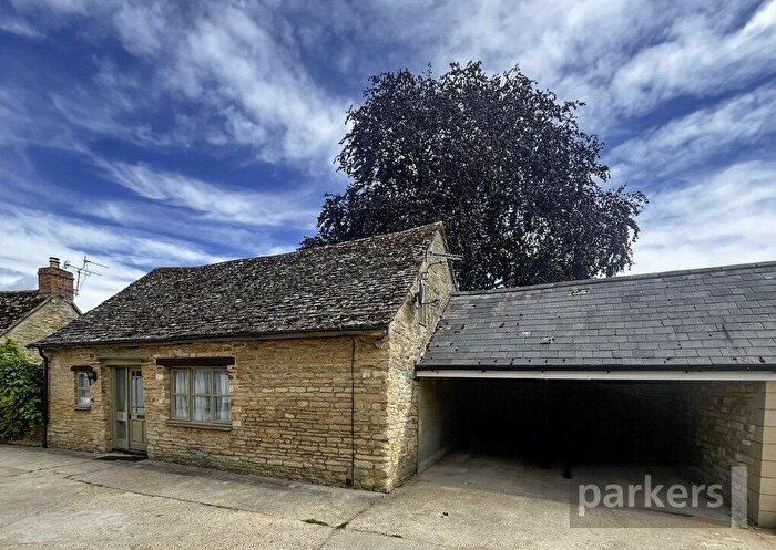 1 Bedroom Barn Conversion For Sale In Duttons Courtyard, Cheyne Lane, Bampton, Oxfordshire, OX18