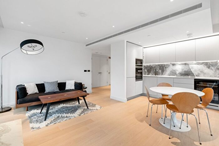 2 Bedroom Flat To Rent In White City Living, London, W12