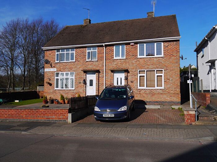 3 Bedroom Semi-Detached House To Rent In Davenport Road, Leicester, LE5