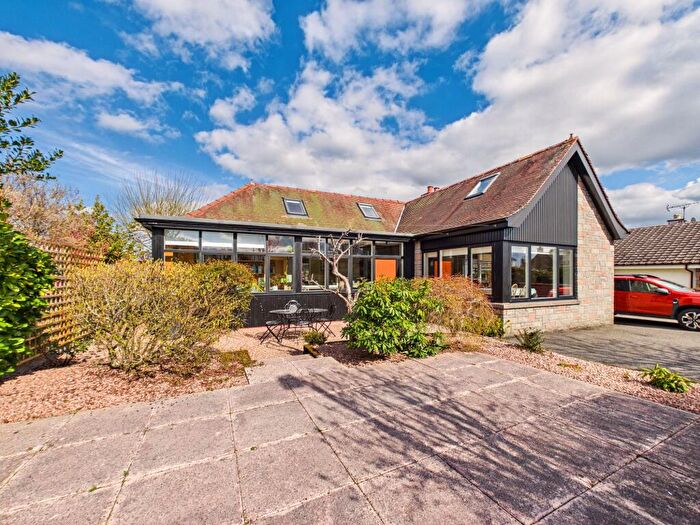 4 Bedroom Detached House For Sale In Greystone Road, Alford, AB33