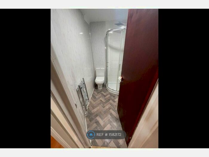 3 Bedroom Flat To Rent In Station Road, Uxbridge, UB8
