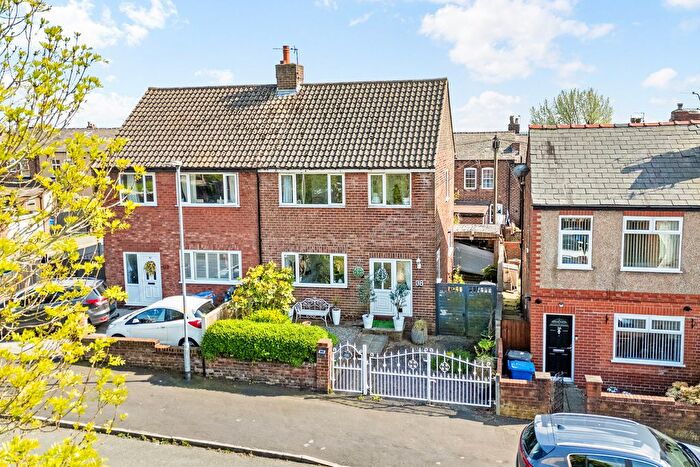 3 Bedroom Semi-detached House For Sale In Ascroft Avenue, Wigan, WN6
