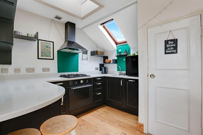 1 Bedroom Flat For Sale In Peak Hill, Sydenham, London, SE26