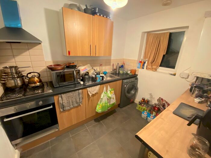 1 Bedroom Flat To Rent In Canal Street, Wigston, LE18