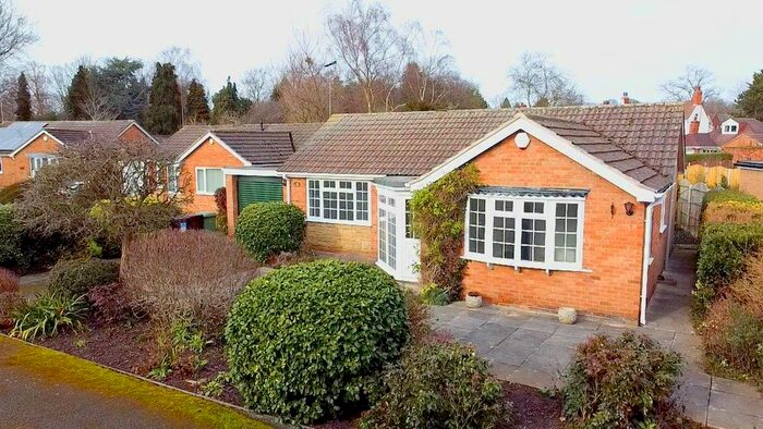 2 Bedroom Detached Bungalow To Rent In , West Court Road Retford, DN22